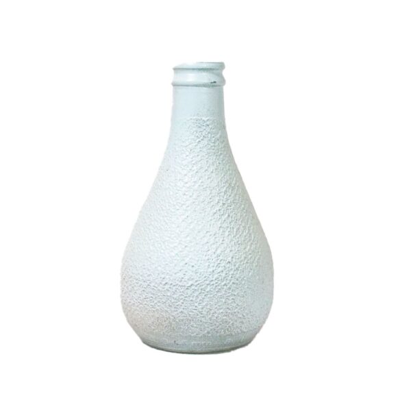 Eine Vase in pastellblau zum dekorieren für deine Gartenparty.